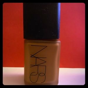 NARS balanced foundation